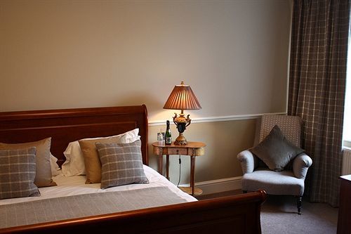 Bed and Breakfast Parklands Оксфорд Экстерьер фото