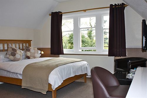 Bed and Breakfast Parklands Оксфорд Экстерьер фото