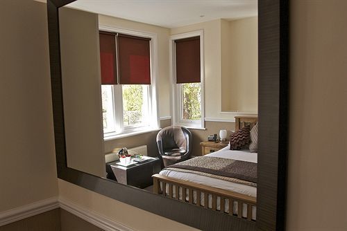 Bed and Breakfast Parklands Оксфорд Экстерьер фото